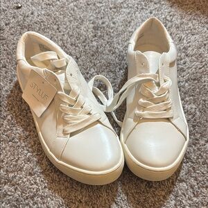 Stylus White Sneakers NWT women’s size 10